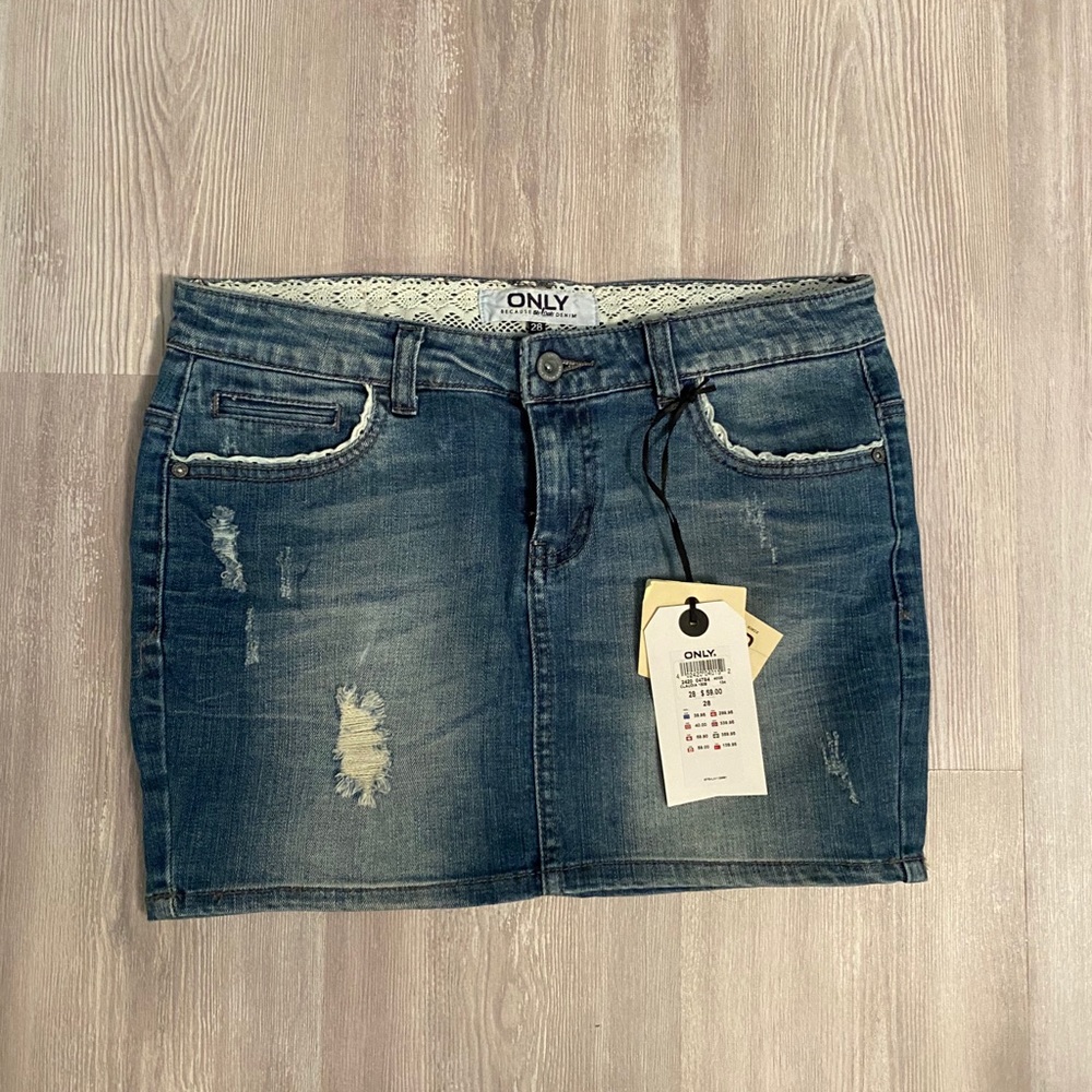 NWT Only Jean skirt 28”